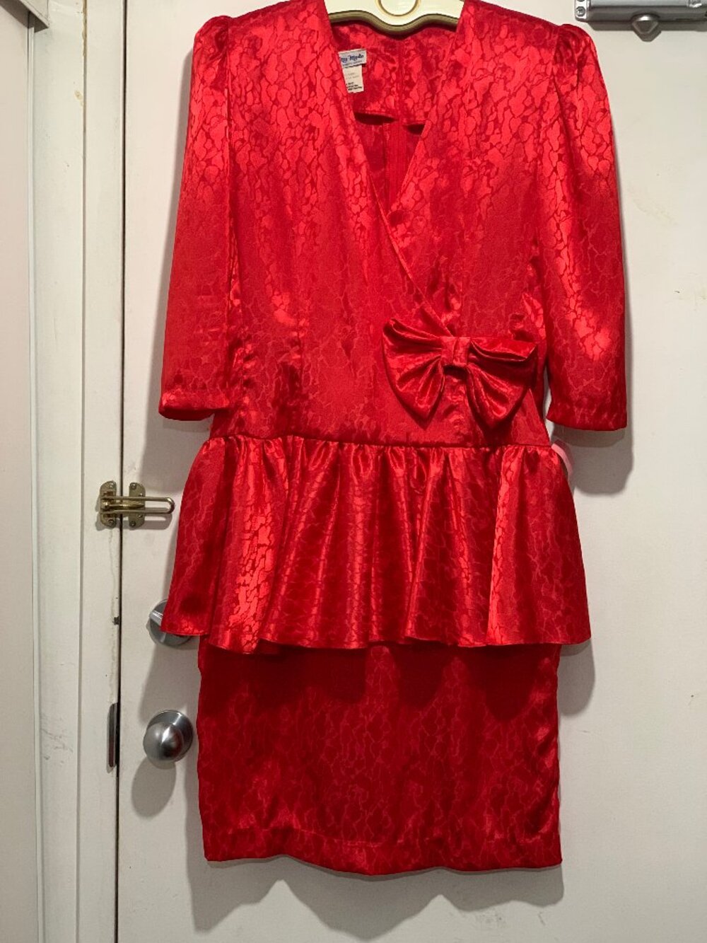 NEW VINTAGE NU-MODE MADE IN CANADA MIDI RUFFLE DRESSES SIZE 15/16